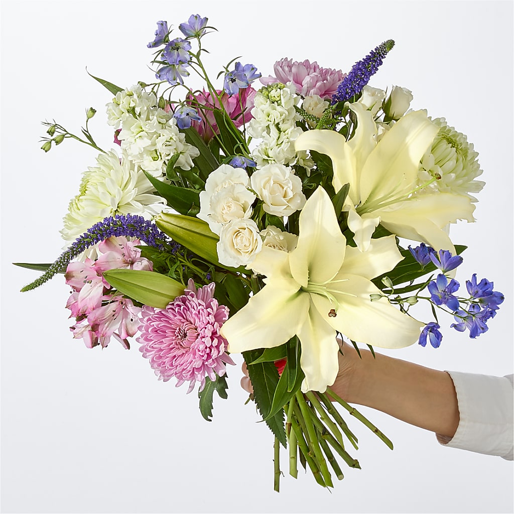 Winter Celebration Bouquet – PIKE CREEK FLOWERS & GIFTS, Wilmington DE