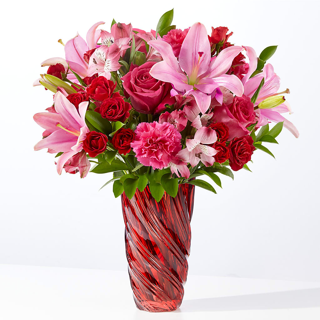In Love Bouquet with Luxe Swirl Vase – PIKE CREEK FLOWERS & GIFTS, Wilmington DE