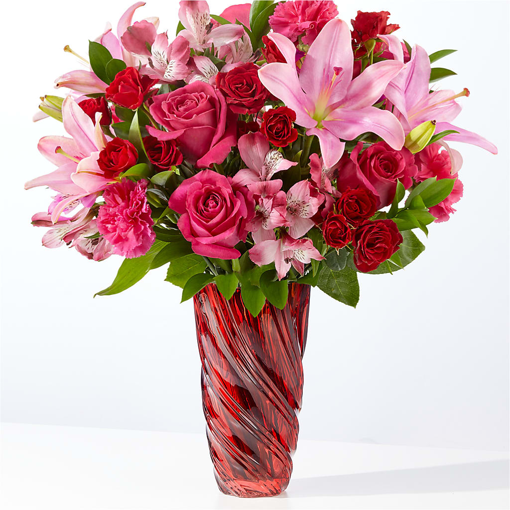 In Love Bouquet with Luxe Swirl Vase – PIKE CREEK FLOWERS & GIFTS, Wilmington DE