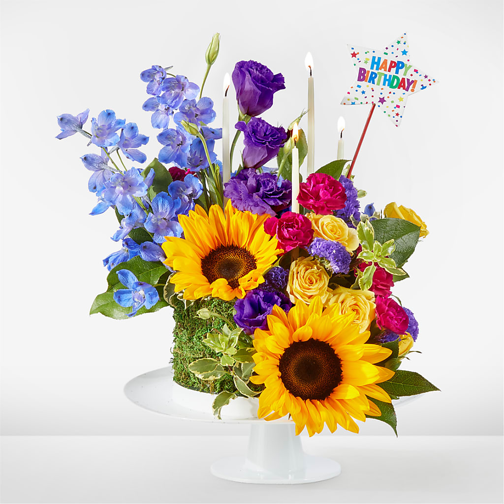 Star of the Day Floral Cake – PIKE CREEK FLOWERS & GIFTS, Wilmington DE