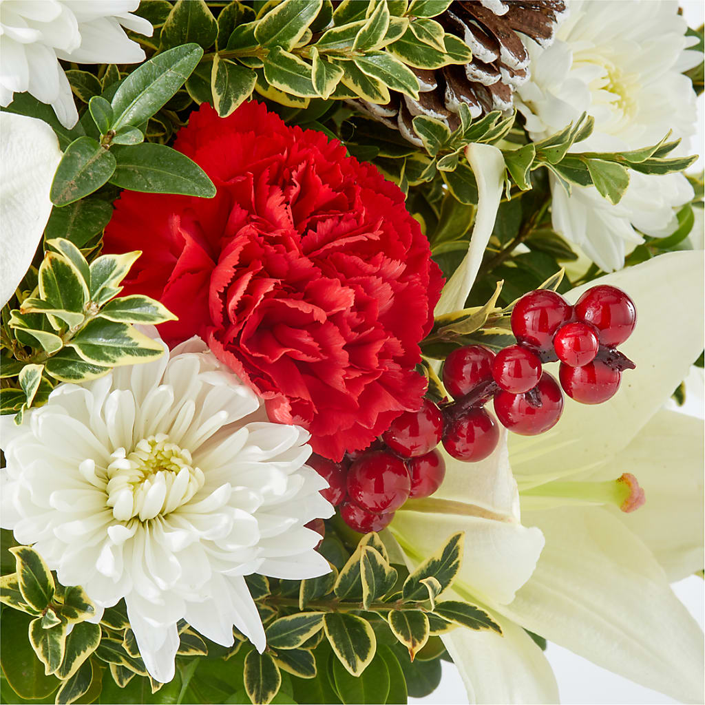 Festive Moments Tree – PIKE CREEK FLOWERS & GIFTS, Wilmington DE