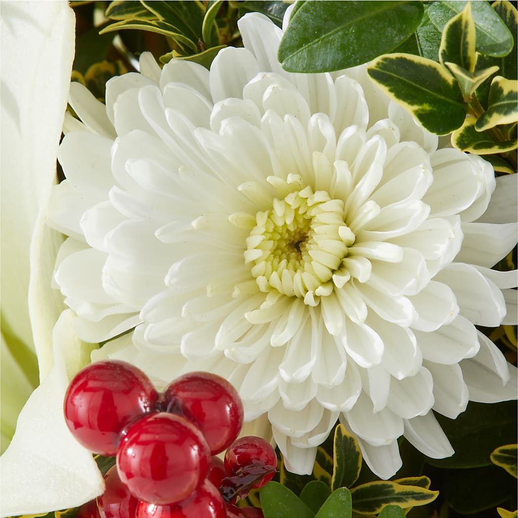 Festive Moments Tree – PIKE CREEK FLOWERS & GIFTS, Wilmington DE