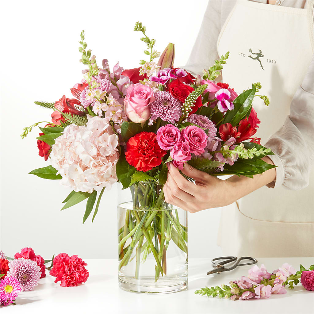 Swooning Over You - A Luxury Florist Original – PIKE CREEK FLOWERS & GIFTS, Wilmington DE