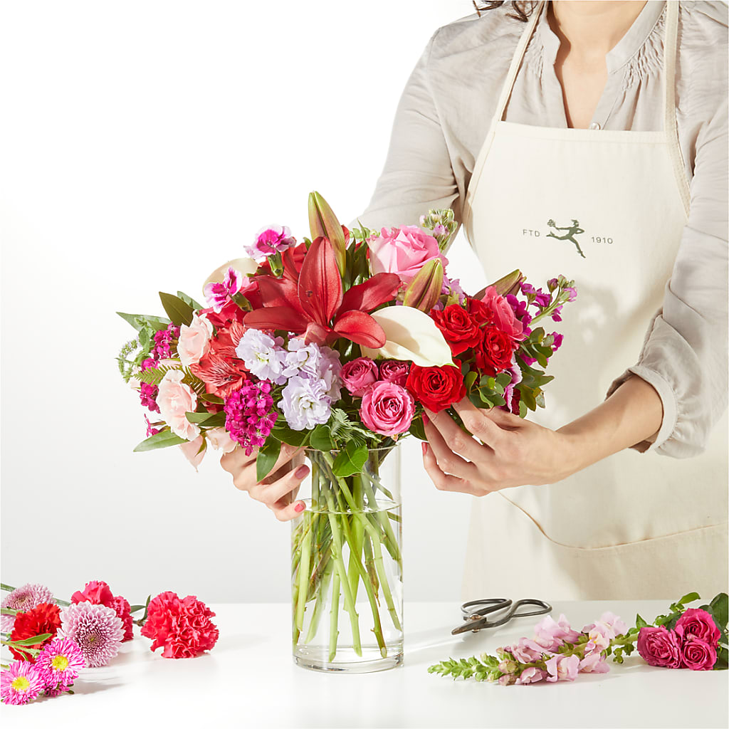 Swooning Over You - A Luxury Florist Original – PIKE CREEK FLOWERS & GIFTS, Wilmington DE