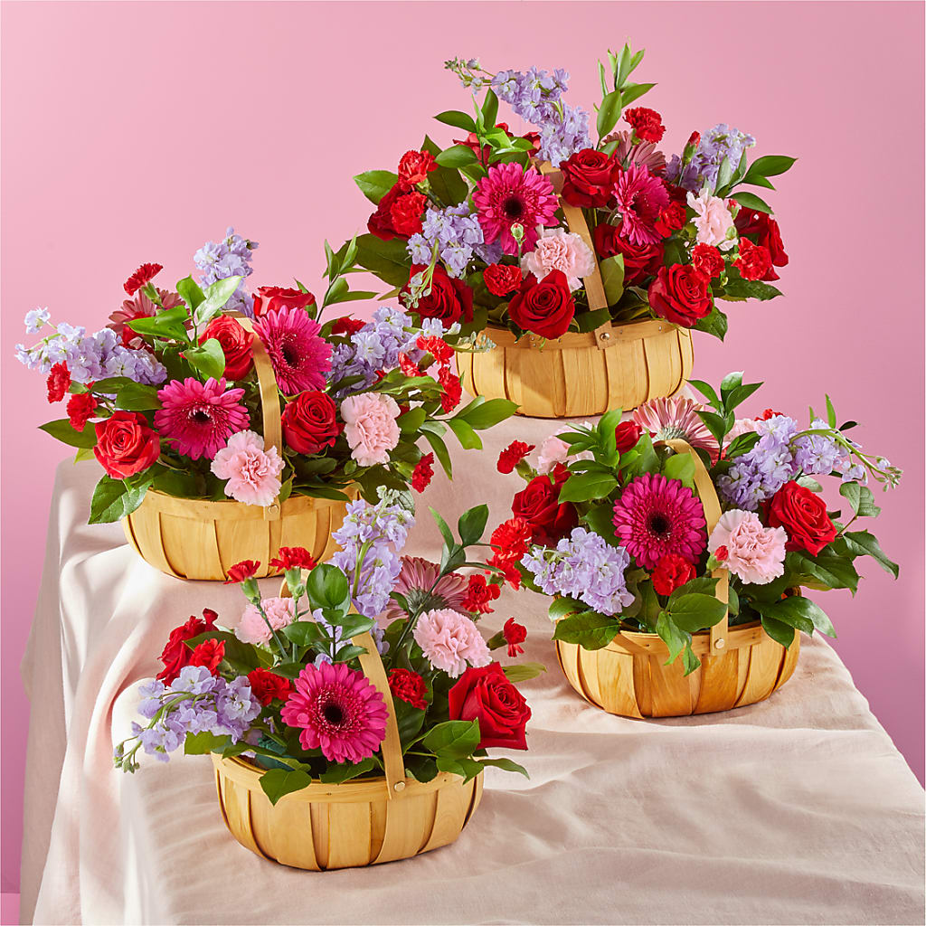 Pink Picnic Basket – PIKE CREEK FLOWERS & GIFTS, Wilmington DE