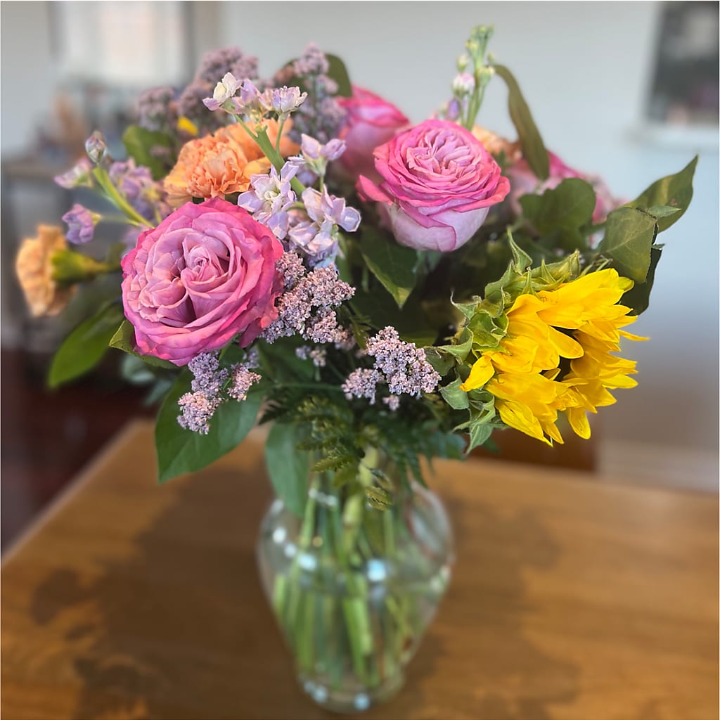 Yellow Brick Road Bouquet – PIKE CREEK FLOWERS & GIFTS, Wilmington DE