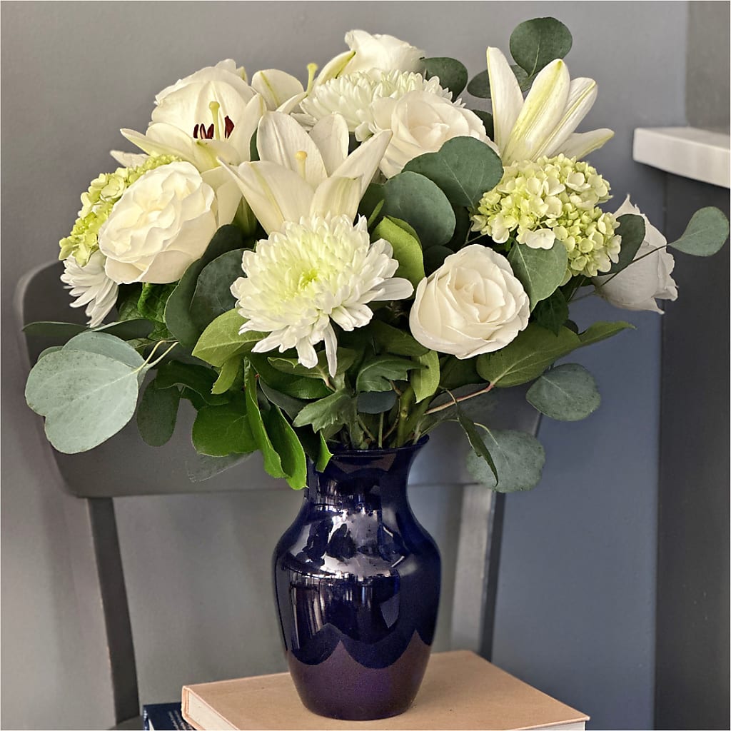 Snowy Dreams Bouquet – PIKE CREEK FLOWERS & GIFTS, Wilmington DE