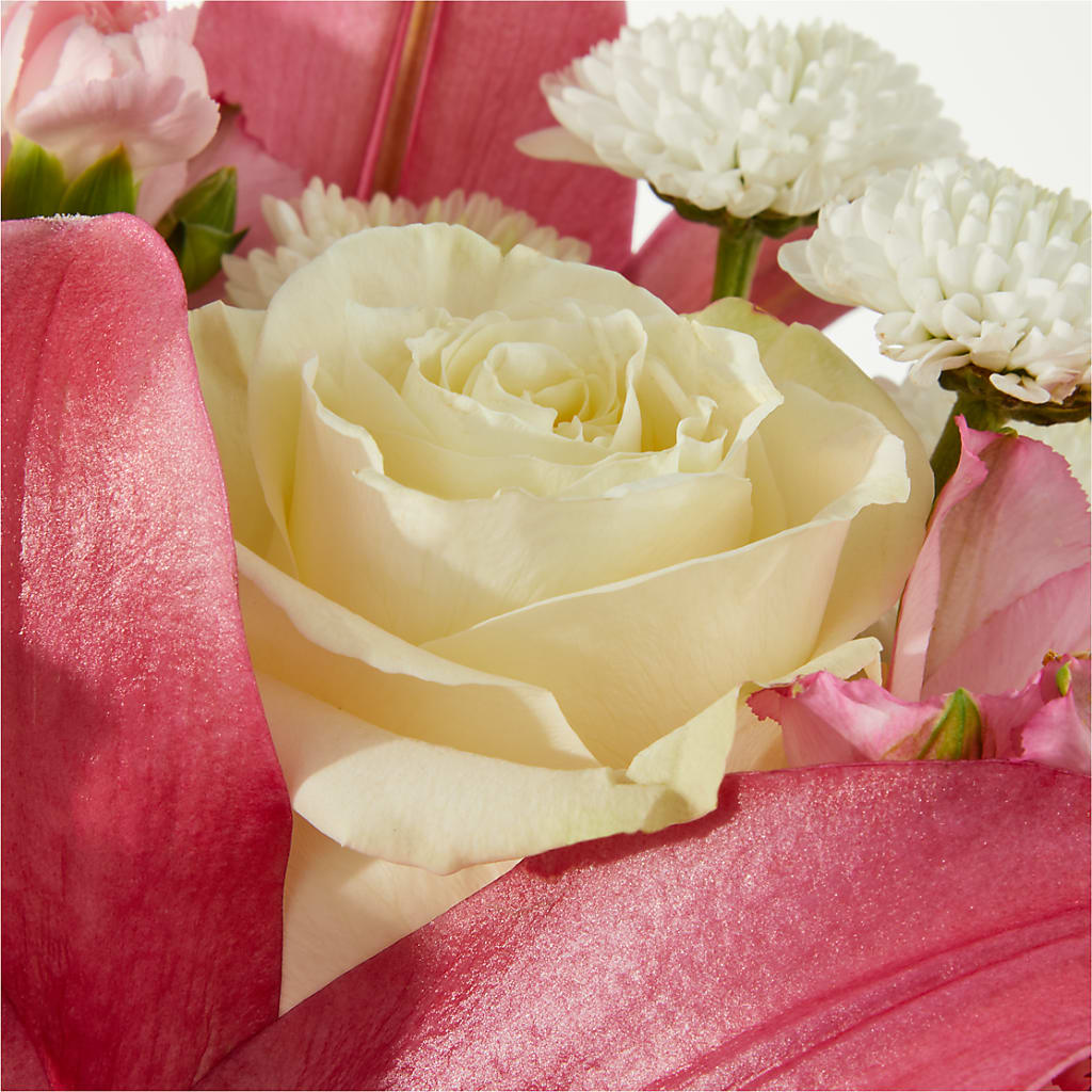 Piece of Cake Bouquet – PIKE CREEK FLOWERS & GIFTS, Wilmington DE