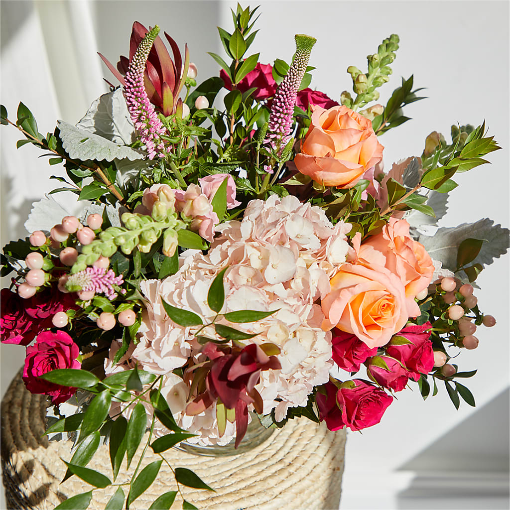 Glitz & Glam Bouquet – PIKE CREEK FLOWERS & GIFTS, Wilmington DE